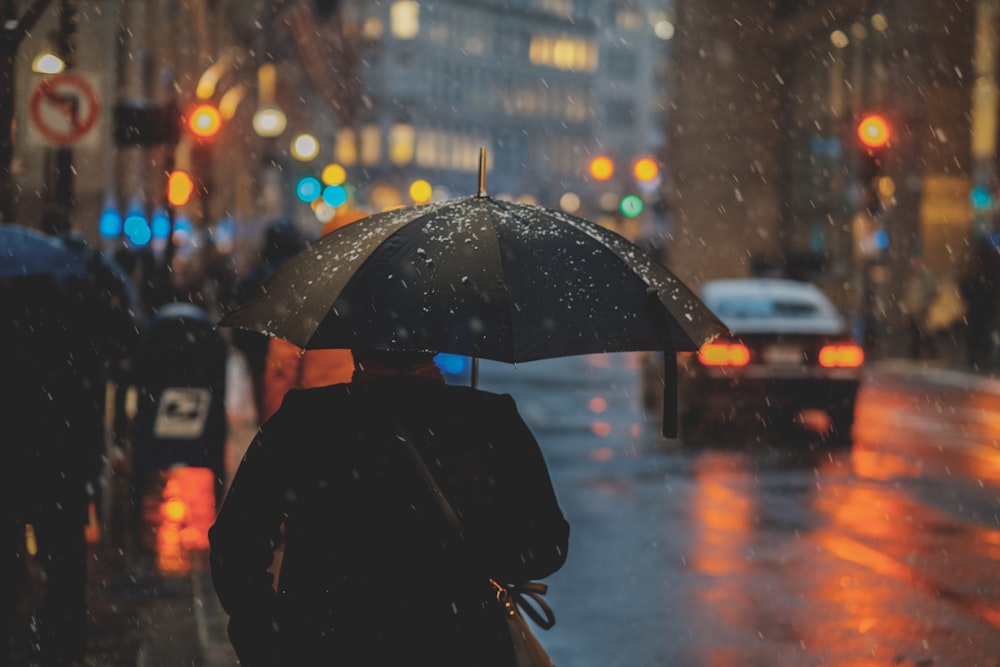 দক্ষিণবঙ্গে ভারী বৃষ্টির পূর্বাভাস, তৈরি রাখতে বলা হয়েছে জেলা প্রশাসনকে